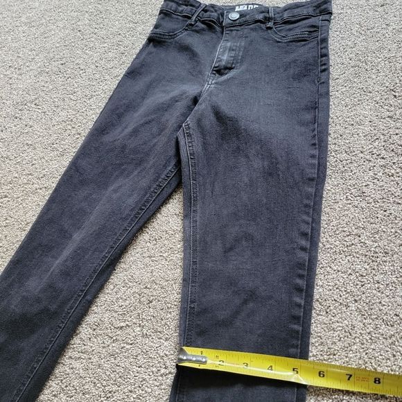 Streetwear Society Madrid High-Rise Jegging
Blk - Picture 8 of 16